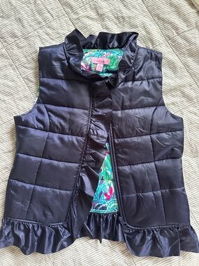 Lilly Pulitzer XL (12-14) Navy Quilted Ruffle girls Vest with pockets